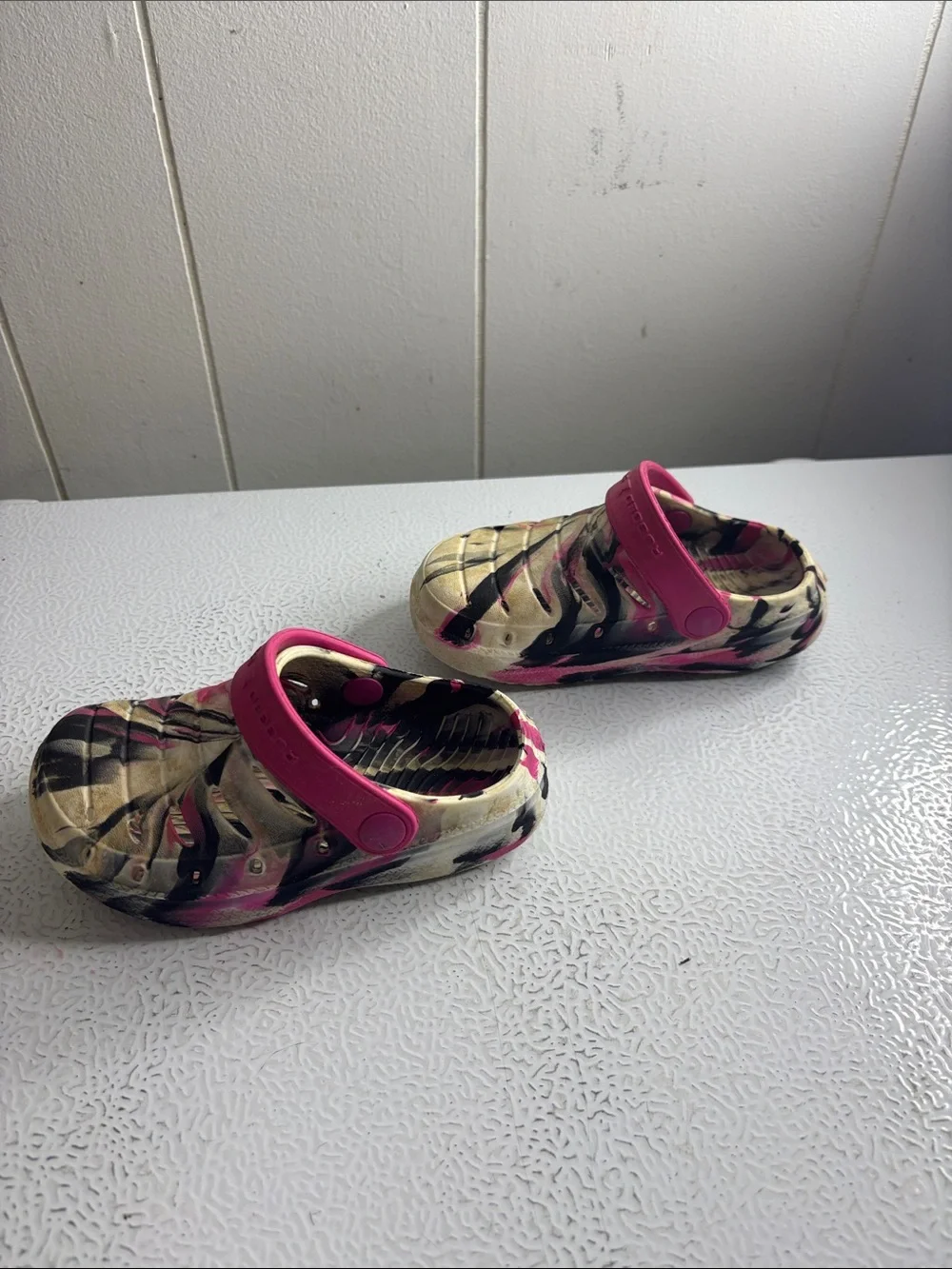 Kids Slip-On Clog in Pink and White